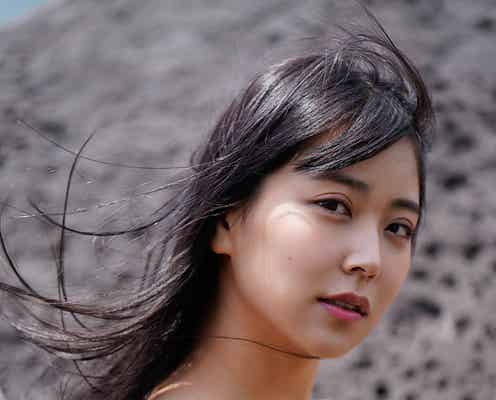 NMB48白間美瑠、美バスト輝く妖艶なグラビア 未公開の限定カット