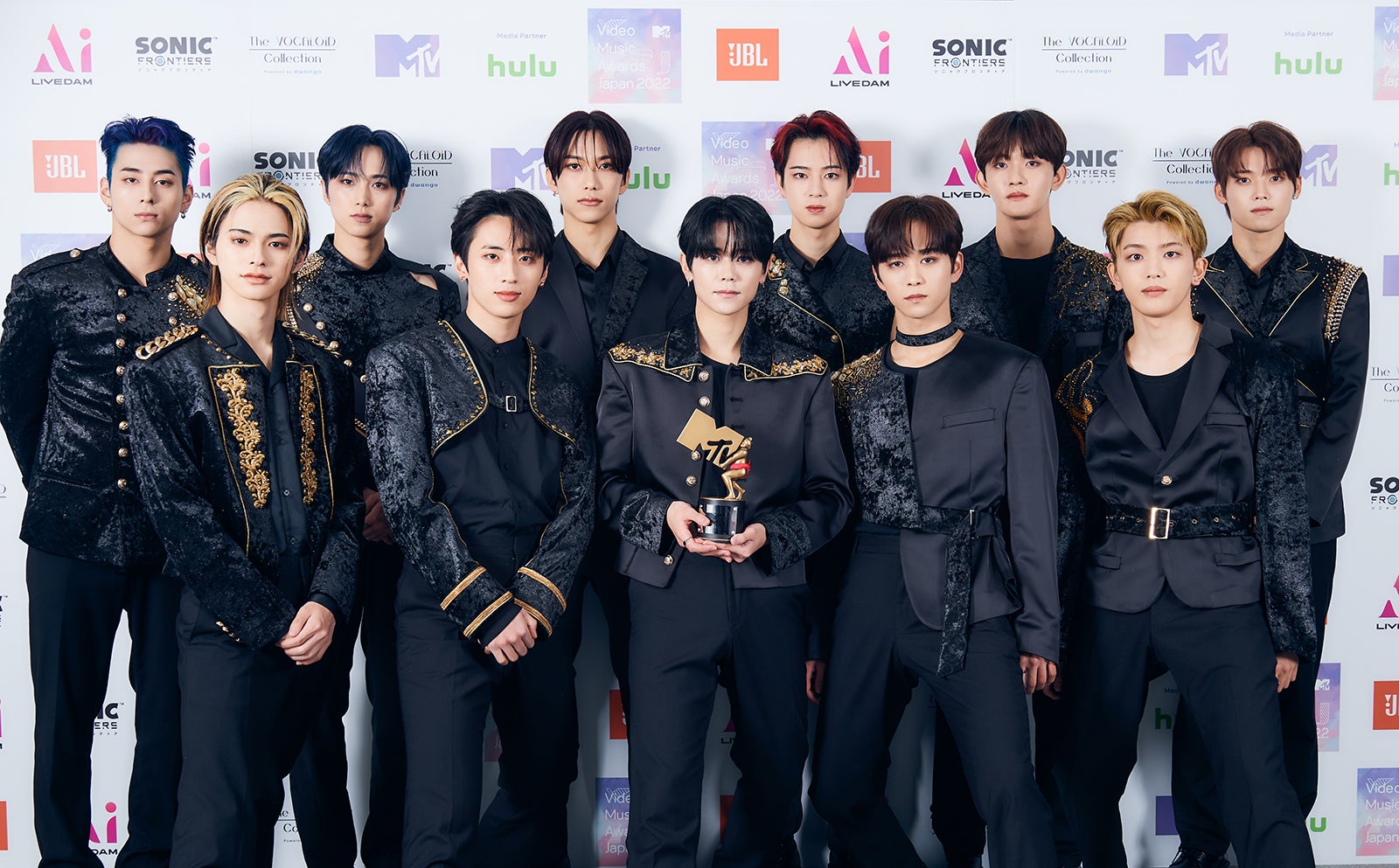 INI／撮影：田中聖太郎（提供写真）