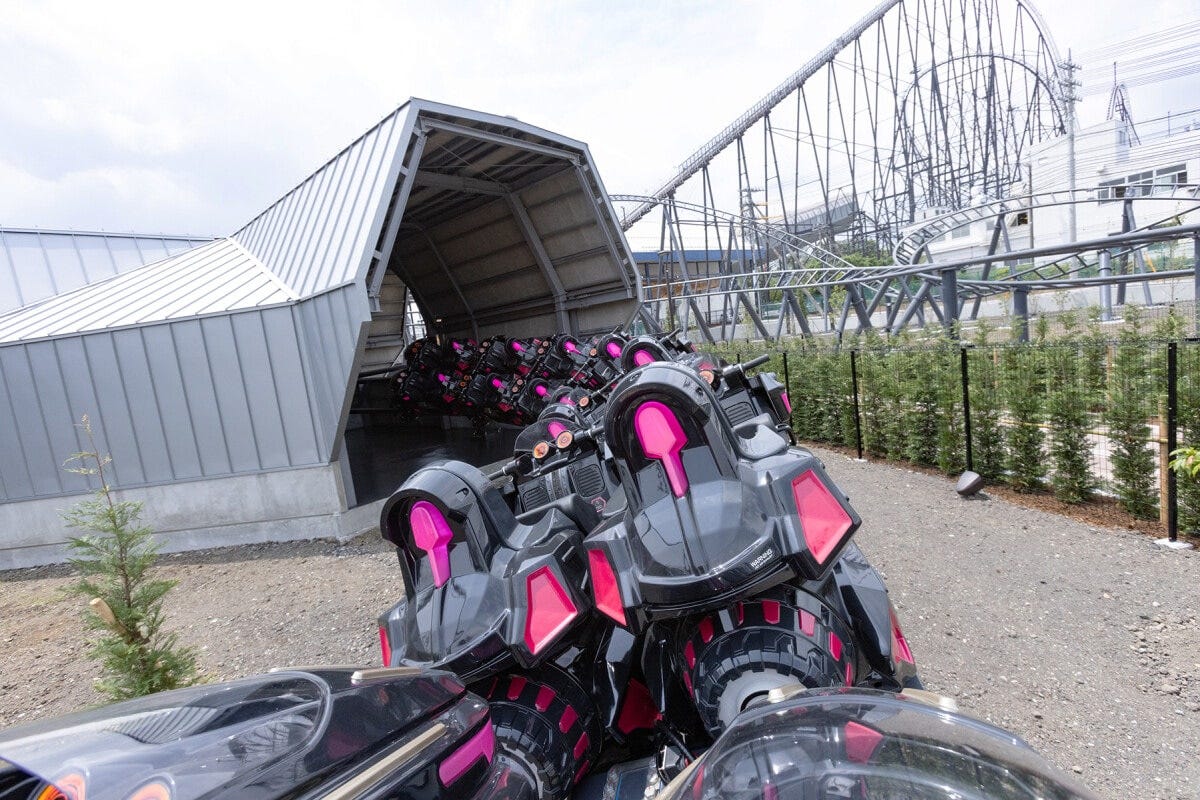 トンネルに入ったら、何かが起こる合図ですよ