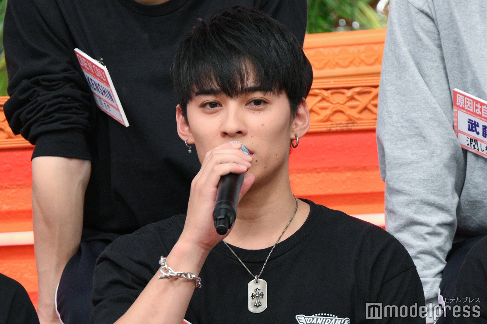 腕相撲がしたいTETTA（C）モデルプレス