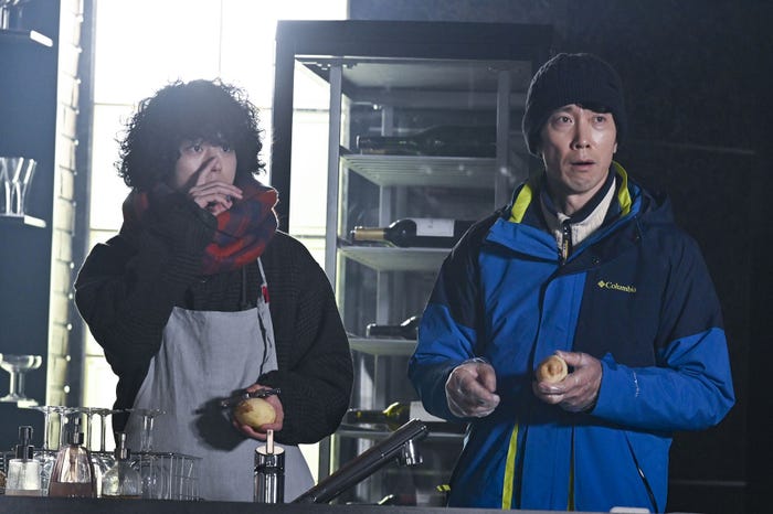 菅田将暉、佐々木蔵之介/「ミステリと言う勿れ」第9話より(C)田村由美/小学館 (C)フジテレビジョン