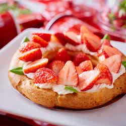 ストロベリーコレクション with シルバニアファミリー/画像提供:京王プラザホテル