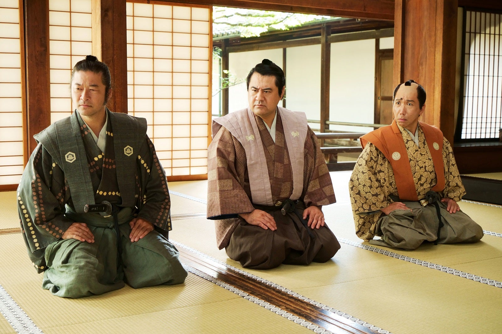 浅野忠信、小手伸也、梶原善（C）2023「大名倒産」製作委員会