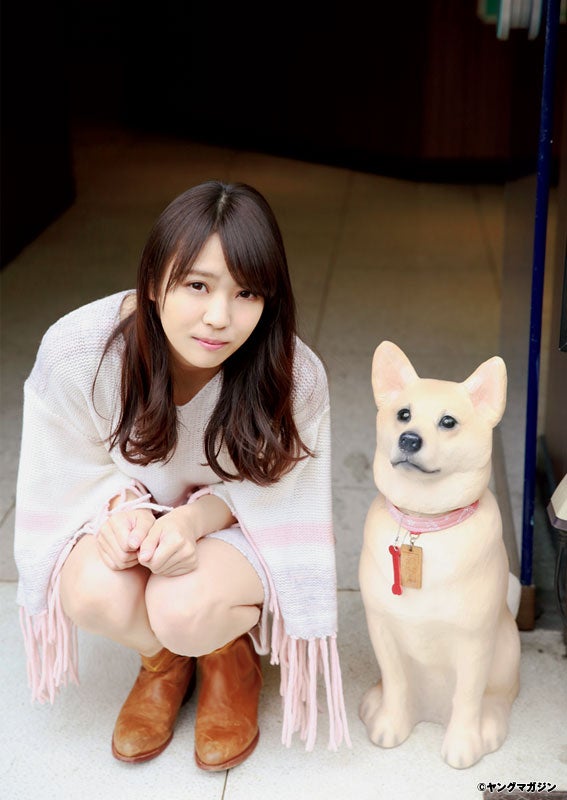 小林由依（C）佐藤佑一／ヤングマガジン