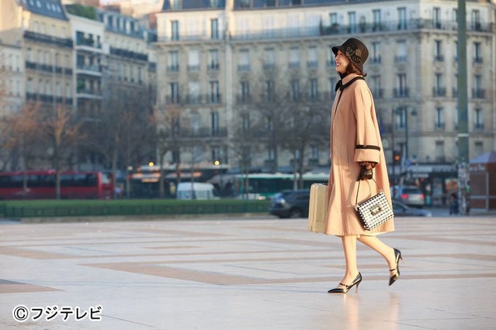 松嶋菜々子がまとう衣装が豪華すぎる 息をのむ美しさ モデルプレス 松嶋菜々子がまとう衣装が豪華すぎる 息をのむ美しさ モデルプレス