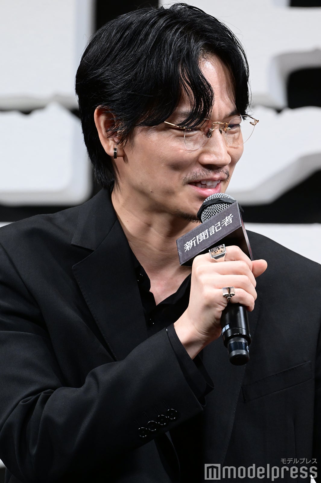 綾野剛（C）モデルプレス