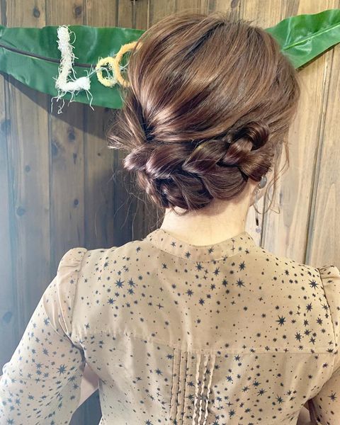 雨の日でもおしゃれな髪型をキープ ロングにおすすめの人気ヘアアレンジ集 モデルプレス 雨の日でもおしゃれな髪型をキープ ロングにおすすめの人気ヘアアレンジ集 モデルプレス