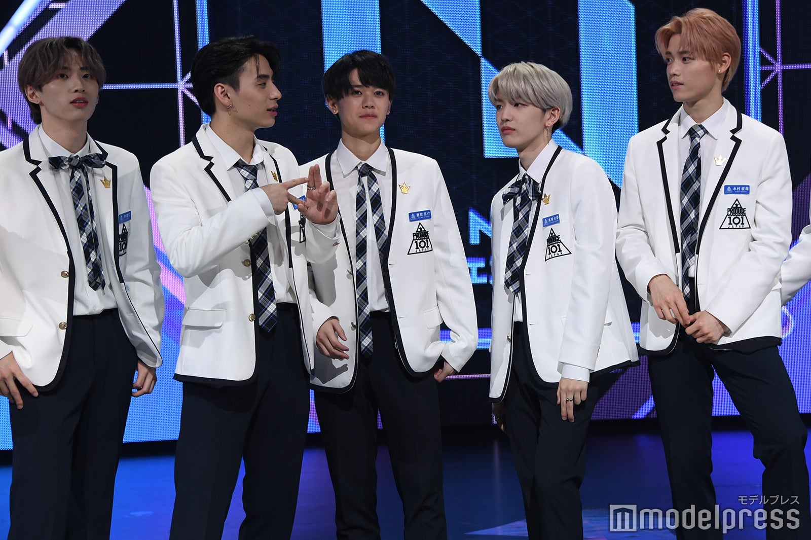 許豊凡、西洸人、藤牧京介、高塚大夢、木村柾哉（C）モデルプレス