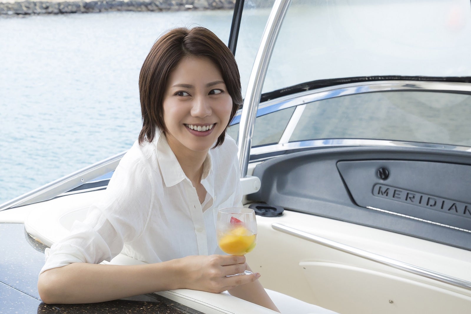 松下奈緒、ハワイで豪華グルメ食べまくりの“満福”大人旅　アクティブな素顔も披露