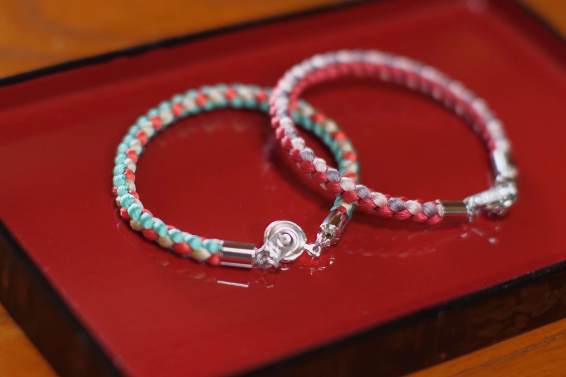 お揃いのブレスレットを思い出に／小山市