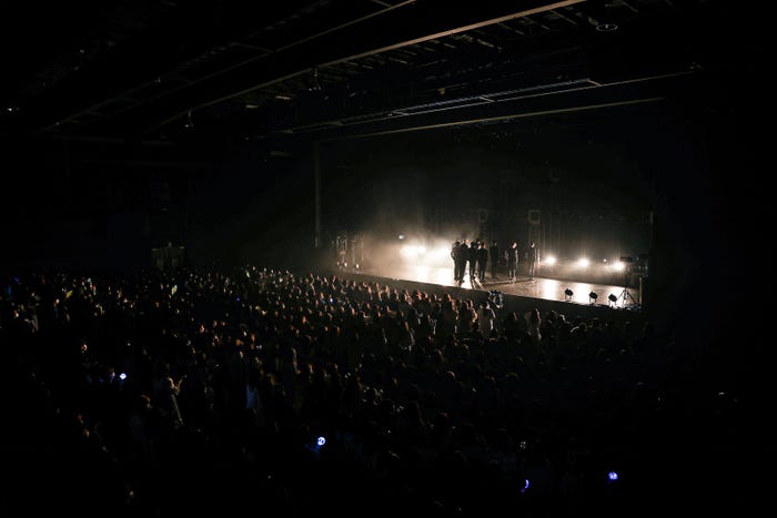 「INI COMEBACK SHOW」(C)LAPONE ENTERTAINMENT