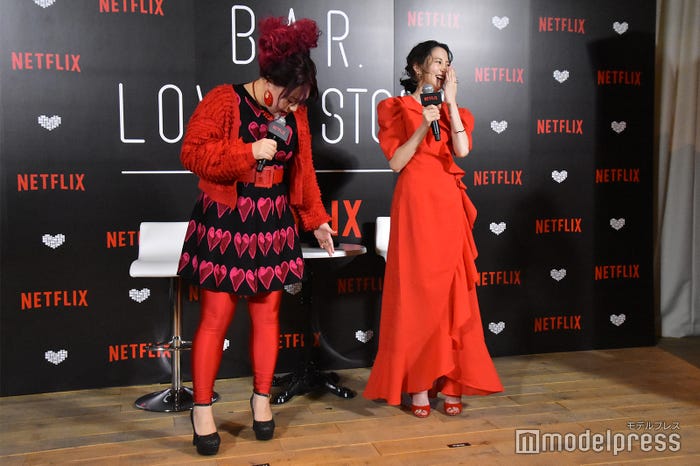 バービー、河北麻友子(C)モデルプレス