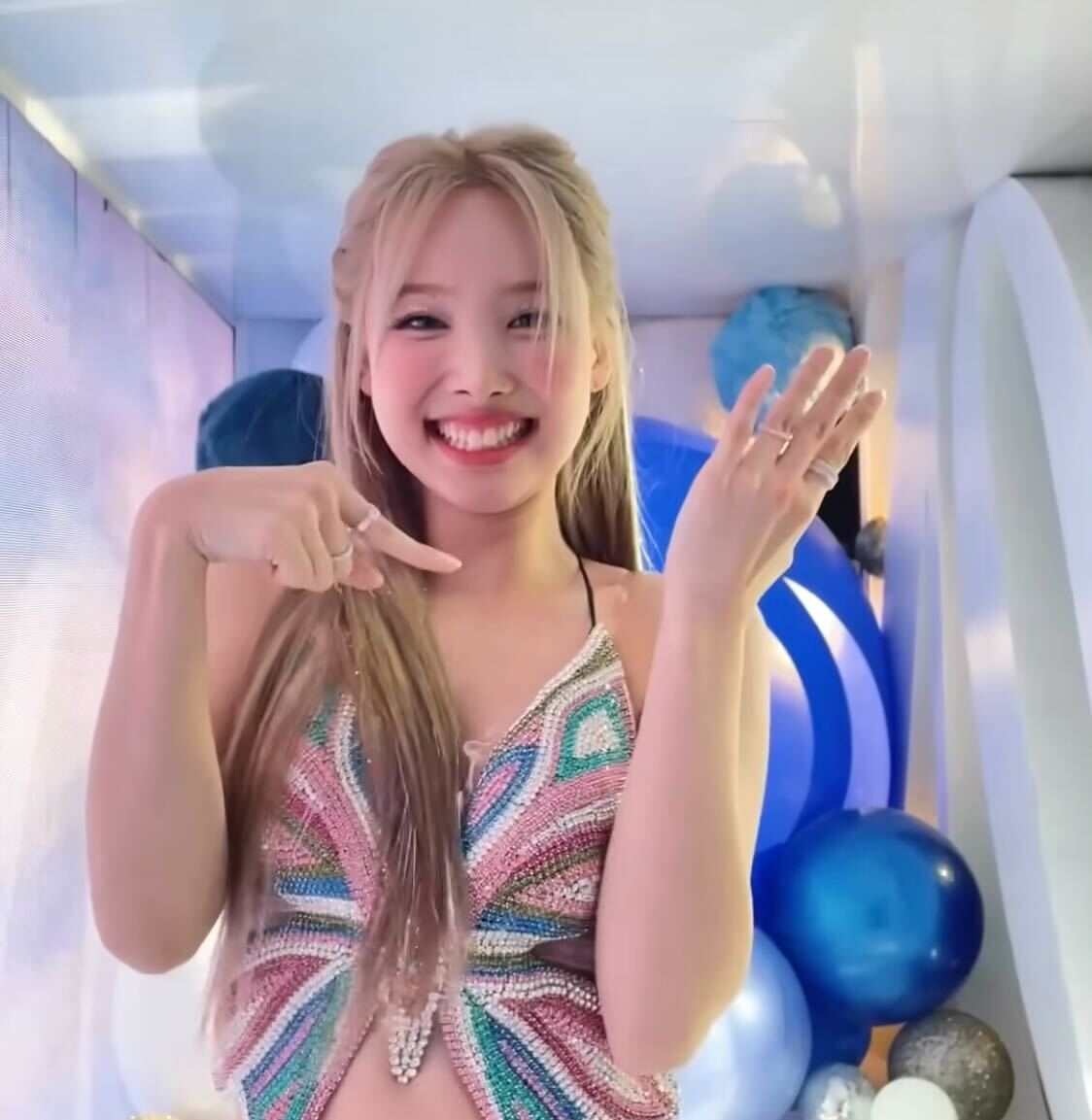 TWICEナヨン、“脳トレ”と話題「POP！」ダンスを1度で習得した唯一のメンバー明かす