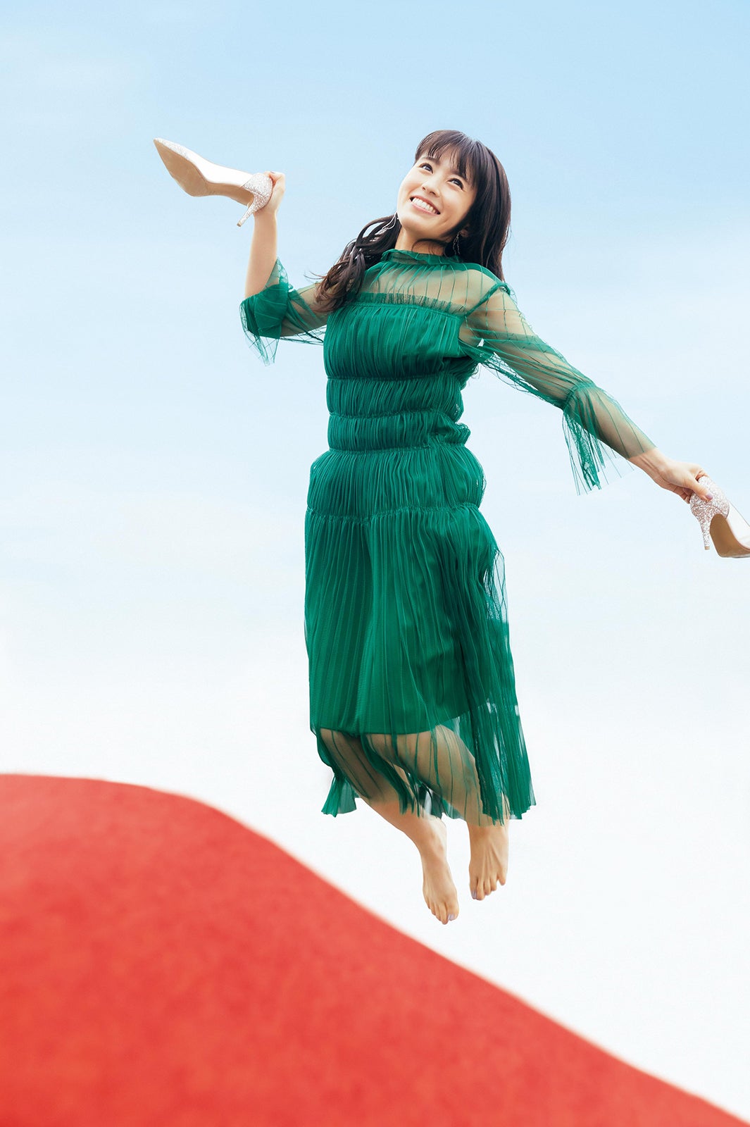 逢田梨香子（C）横山マサト、光文社