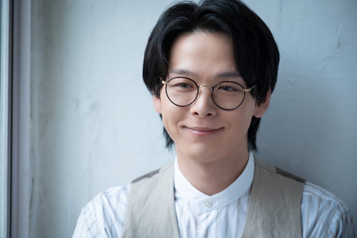 中村倫也/オフショット(提供写真)