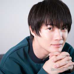 神木隆之介インタビュー前編 ファンクラブに入っていたsmapへの憧れ 中居正広からもらった手紙の内容明かす モデルプレス 神木隆之介インタビュー前編 ファンクラブに入っていたsmapへの憧れ 中居正広からもらった手紙の内容明かす モデルプレス