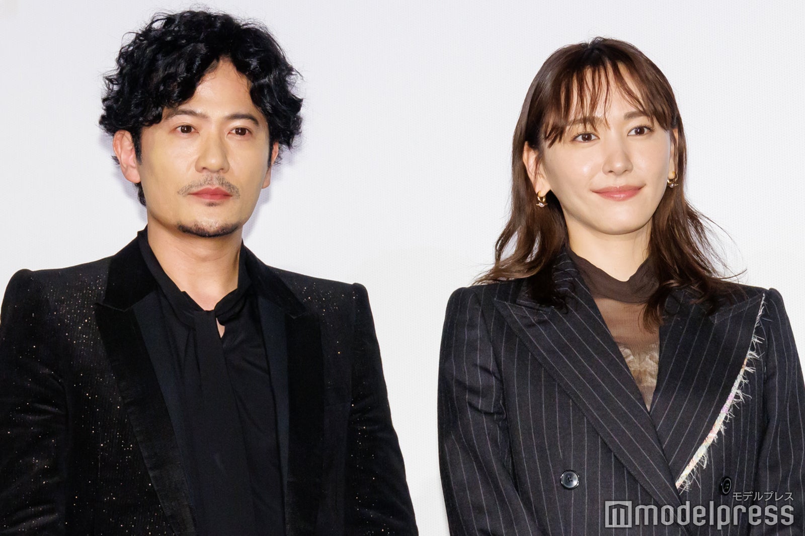 新垣結衣、稲垣吾郎（C）モデルプレス