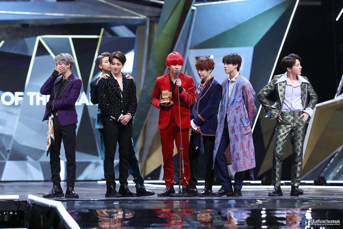 「2018 MAMA」涙の授賞スピーチ(2018年)/BTS公式Facebookより