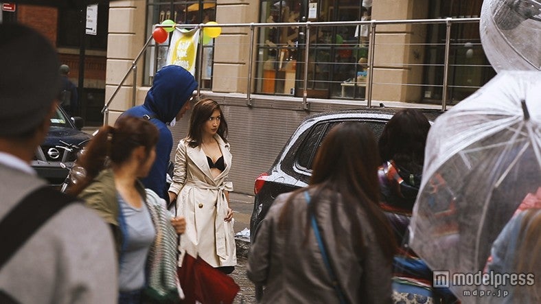 紗栄子／メイキングムービーより