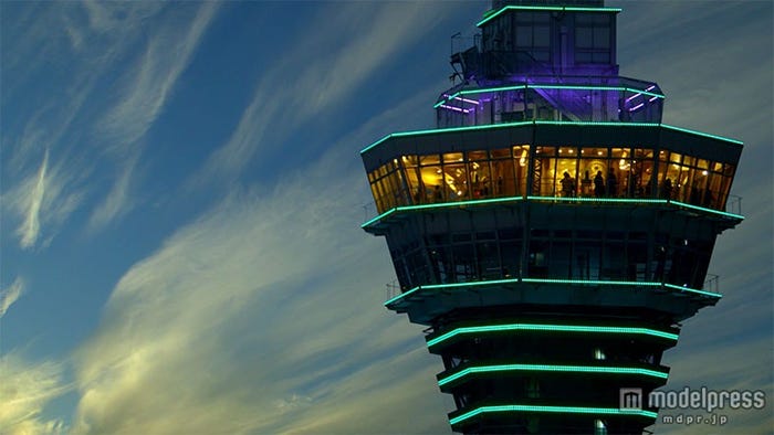 大阪を代表するスポットを映し出す