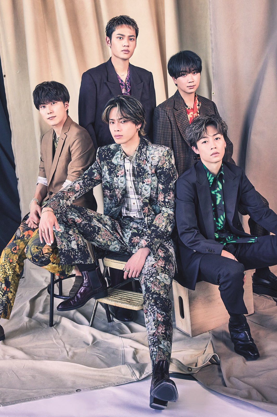 「モデルプレスカウントダウンマガジンvol.2」表紙カット／コムドット（東京ニュース通信社／4月5日発売）