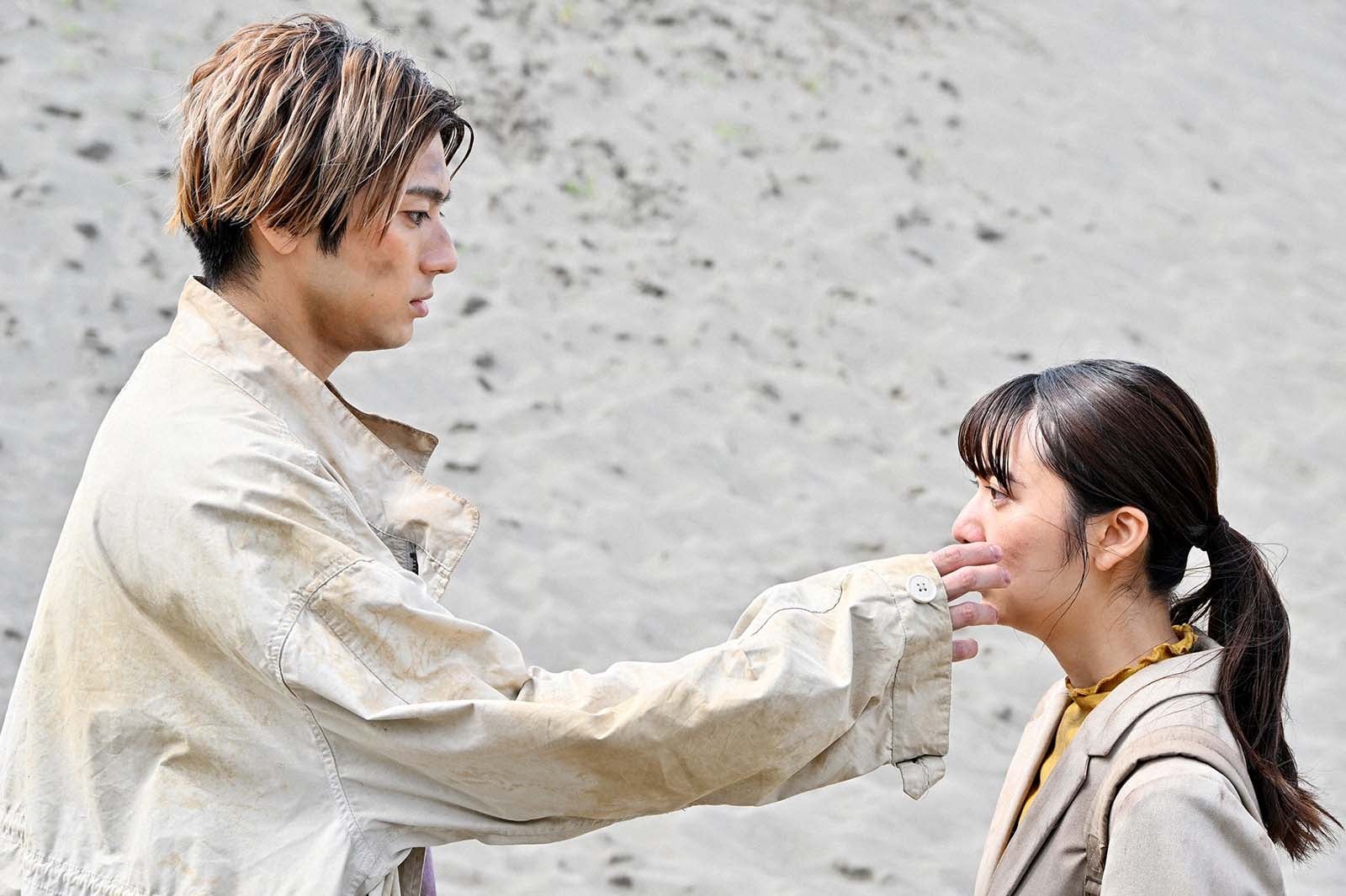 山田裕貴、上白石萌歌「ペンディングトレイン―８時２３分、明日　君と」第8話より（C）TBS