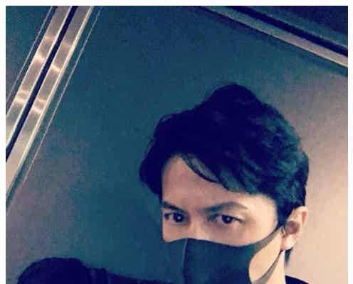 「吸い込まれそう」福山雅治の“目ヂカラ”ショットに反響