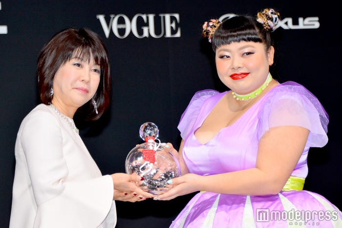 渡辺直美 特注衣装で胸元に セクシーハプニング モデルプレス 渡辺直美 特注衣装で胸元に セクシーハプニング モデルプレス
