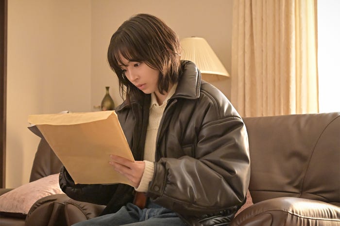 広瀬すず「クジャクのダンス、誰が見た?」第9話(C)TBS