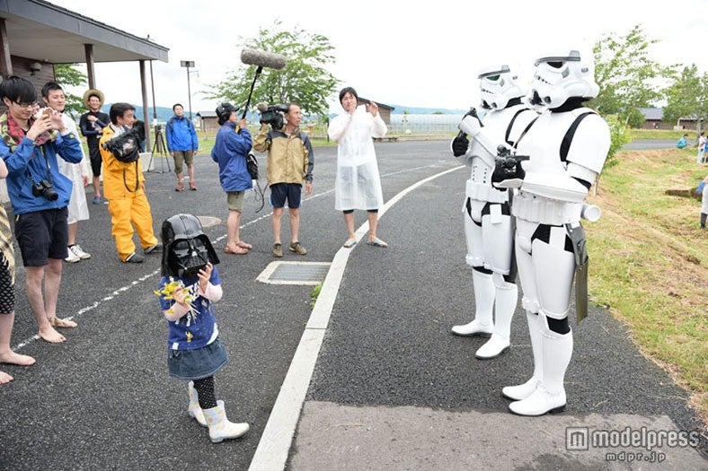 ストームトルーパー登場（C）2015Lucasfilm Ltd．＆TM．All Rights Reserved