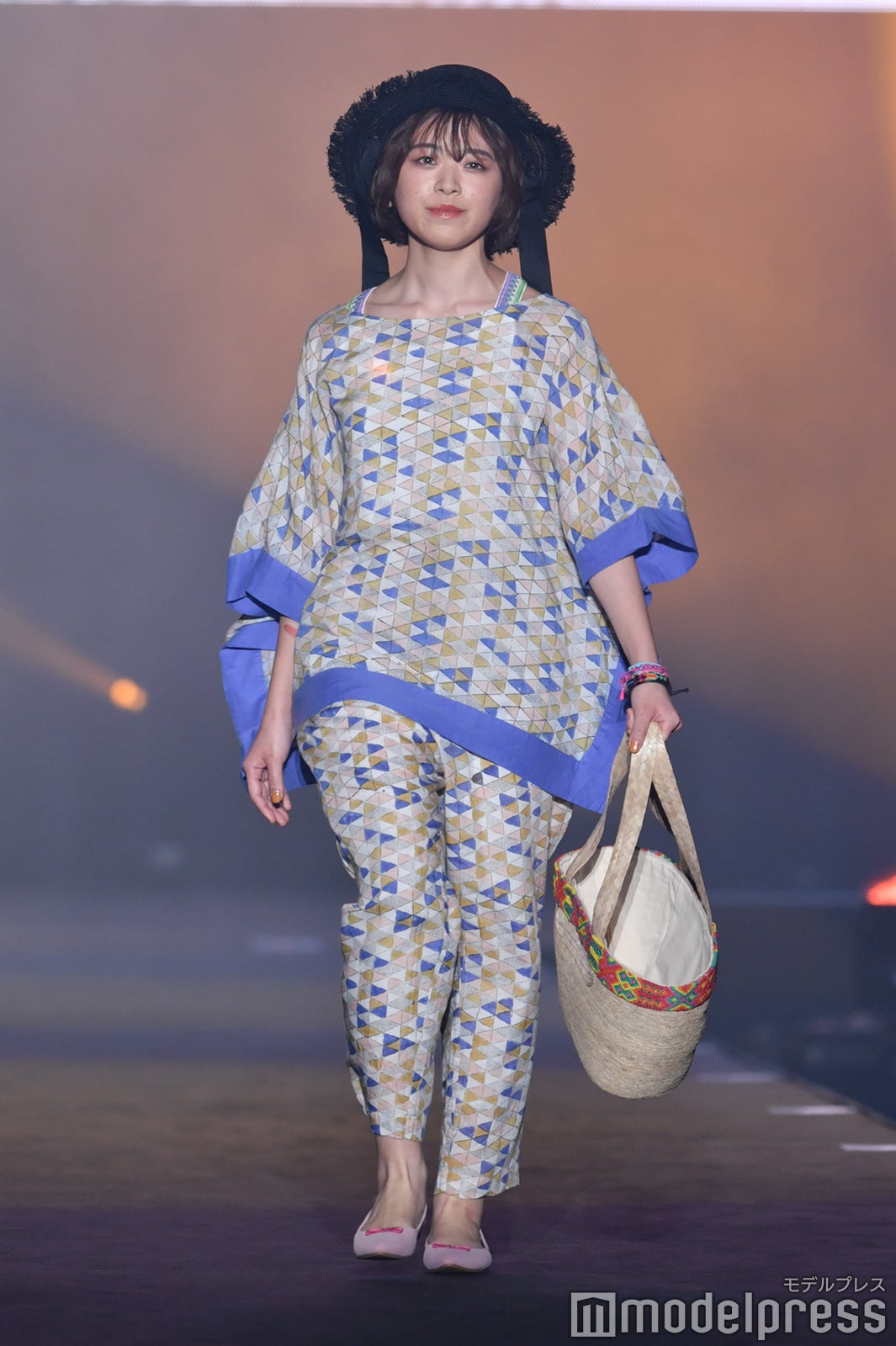 （C）モデルプレス