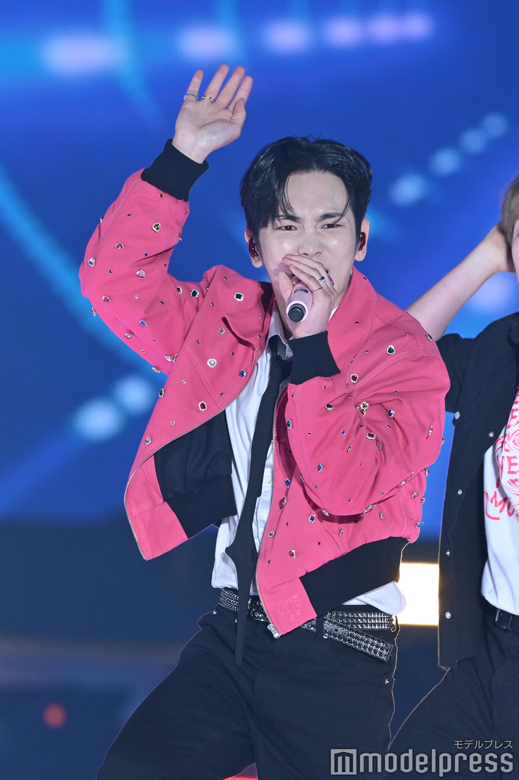 SHINee - 【KAORUさま専用】 今日は堤さんと撮影をしました！✨🏀 中身は「SHINee WORLD J