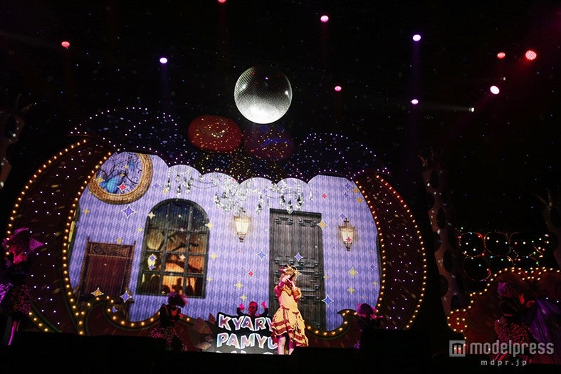 きゃりーぱみゅぱみゅ／撮影：山内洋枝