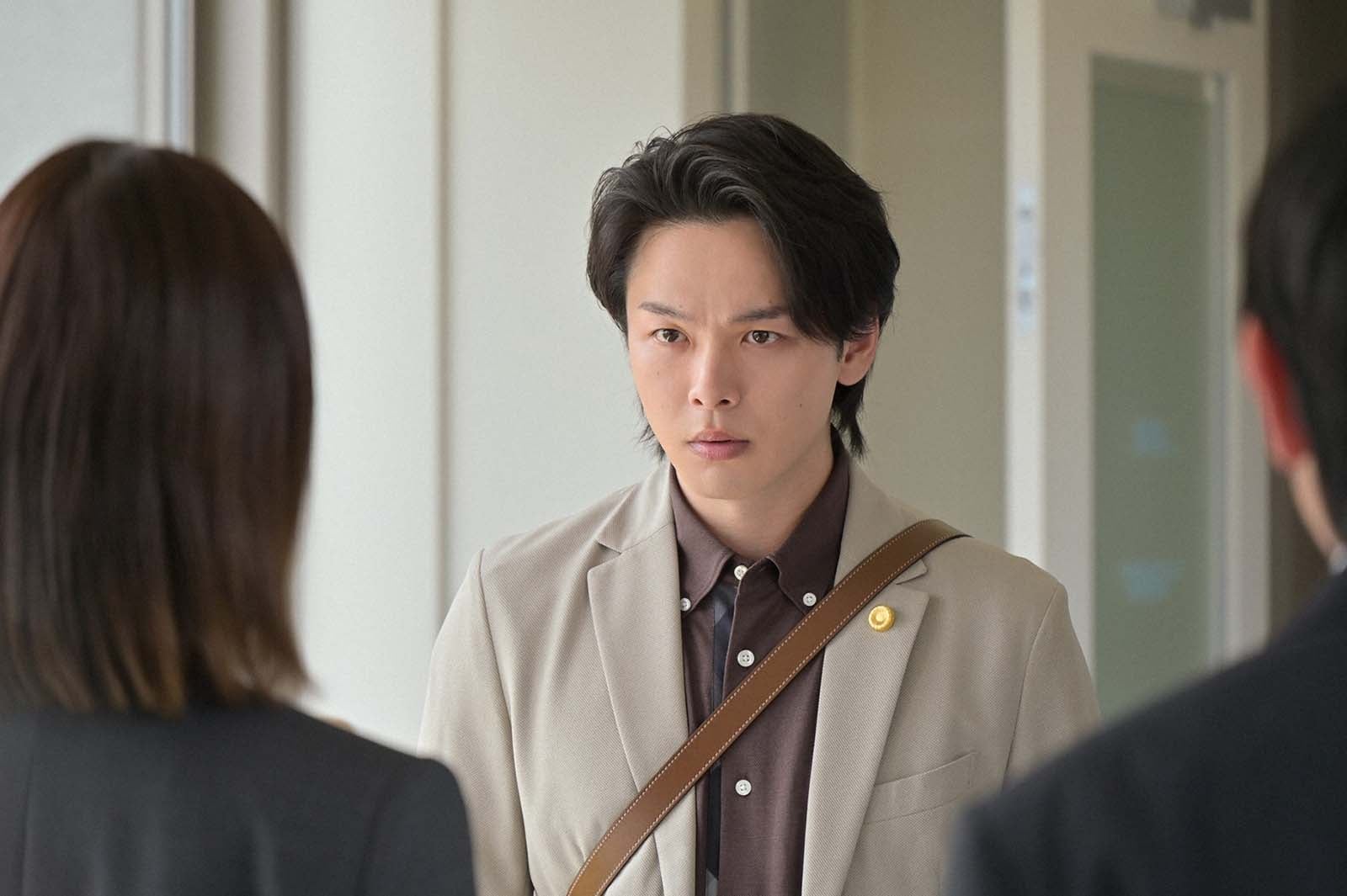 中村倫也「石子と羽男―そんなコトで訴えます？―」第4話より（C）TBS