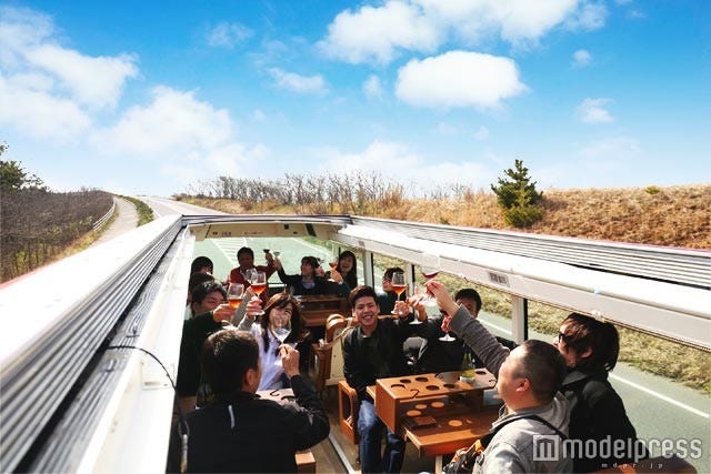 爽快感が凄い!絶景×食事を楽しむ日本初のレストランバスに注目