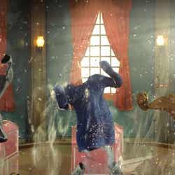 きゃりー扮する“きゃりーかむかむ”/「g.u.」新CM「ファッションモンスター the ファイナル」篇より