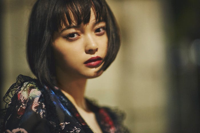 『渇望』 玉城ティナ(著) 講談社