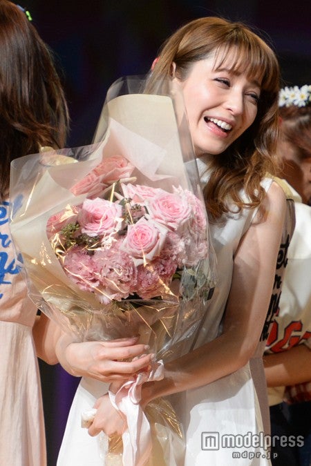 藤井リナ、「ViVi」卒業を発表