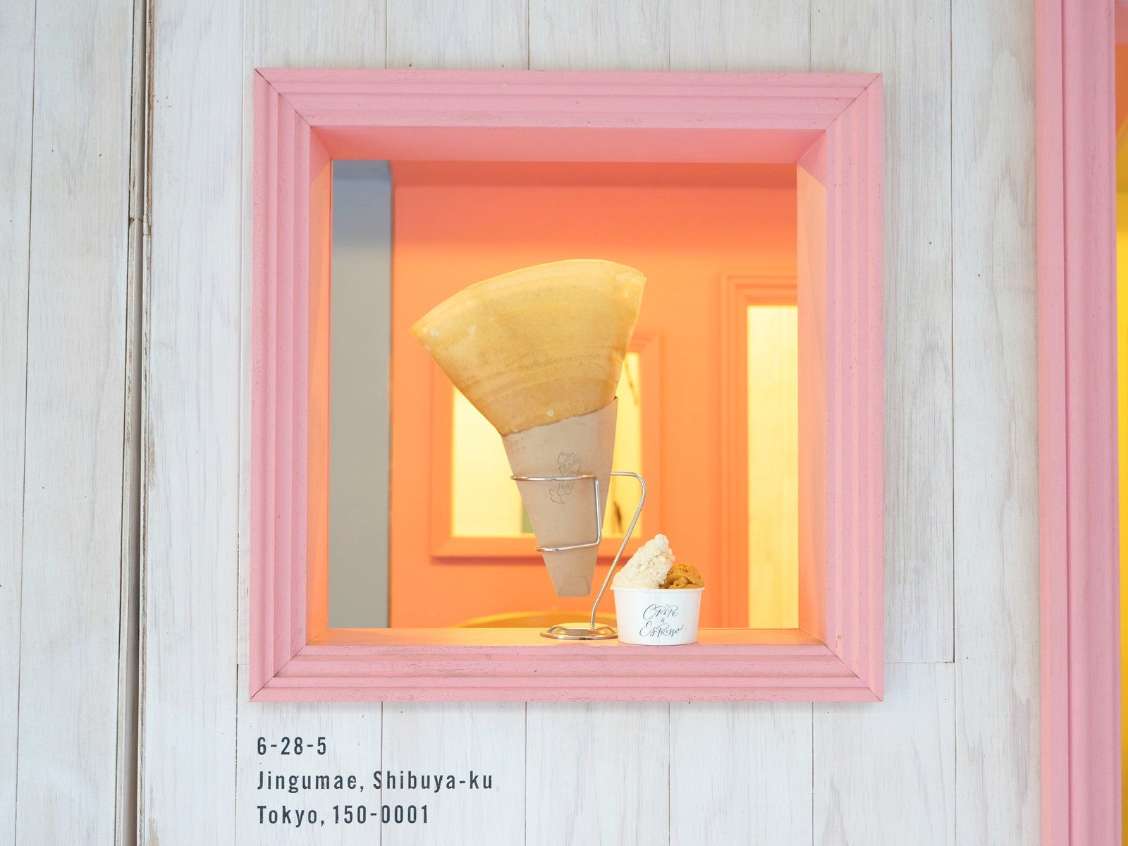 クレープとエスプレッソとジェラートと／提供画像