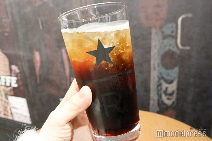 爽快な飲み口で男性にも◎(C)モデルプレス