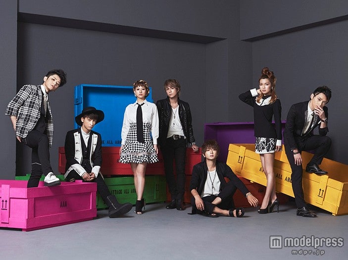 AAA、“10年間の集大成”公開