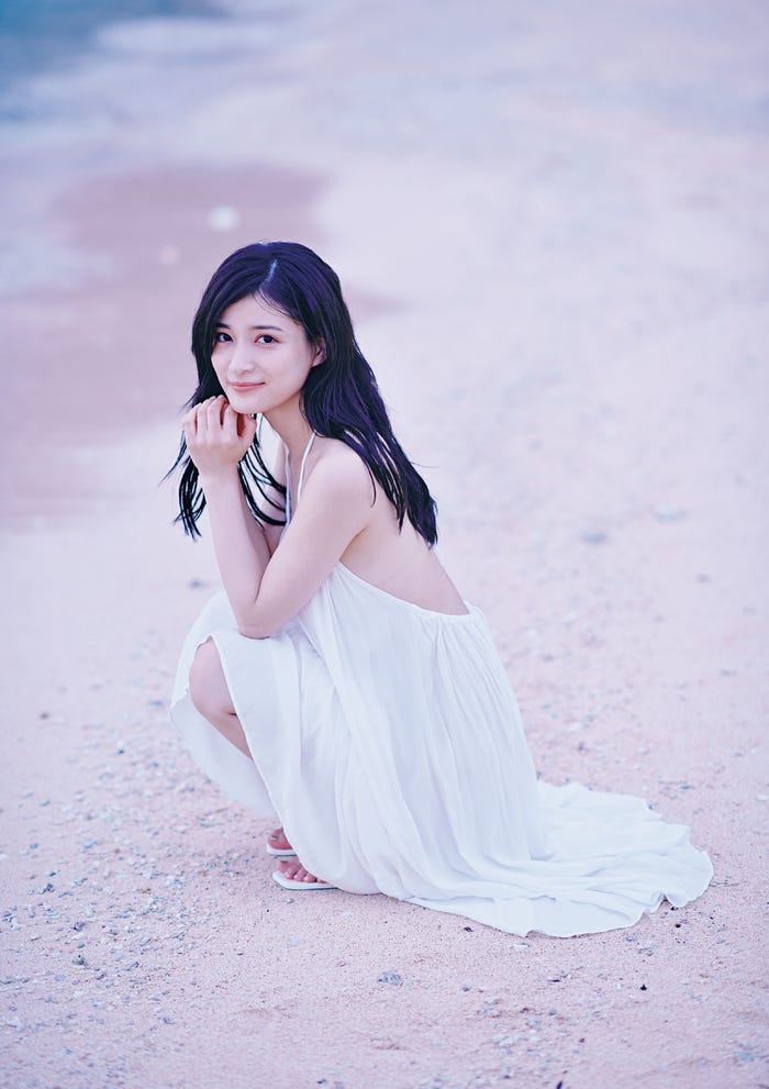 織田奈那1st写真集「無頼派の純情」より/撮影:熊谷貫(画像提供:KADOKAWA)