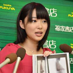 セクシーショットを披露するAKB48指原莉乃