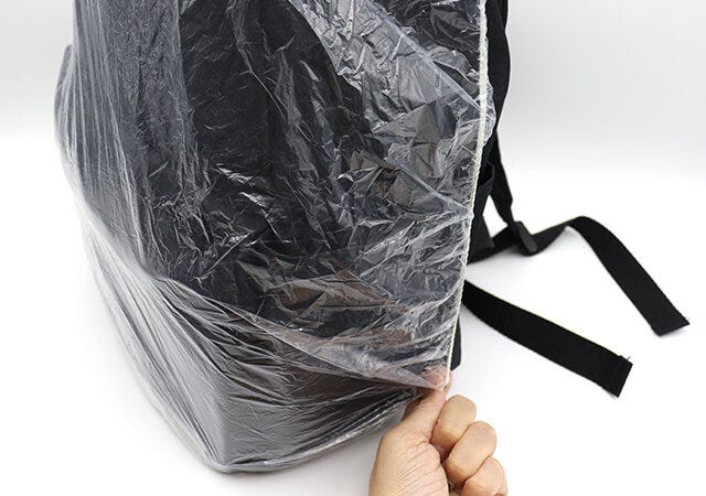 ダイソーのレインバッグカバー