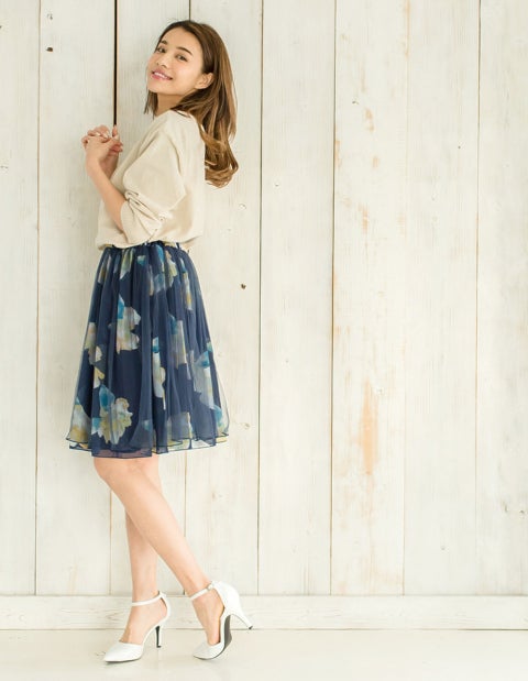 花柄チュールスカート「Re:EDIT by GALSTAR」3,198円(税込)／画像提供：Re:EDIT by GALSTAR