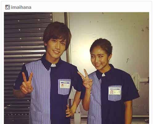 今井華、岩田剛典と“お揃い”制服姿披露
