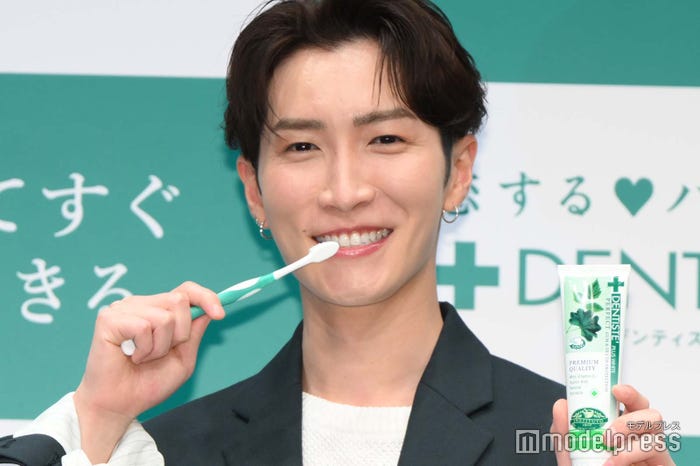 甘いセリフを何度も撮り直した渡辺翔太(C)モデルプレス