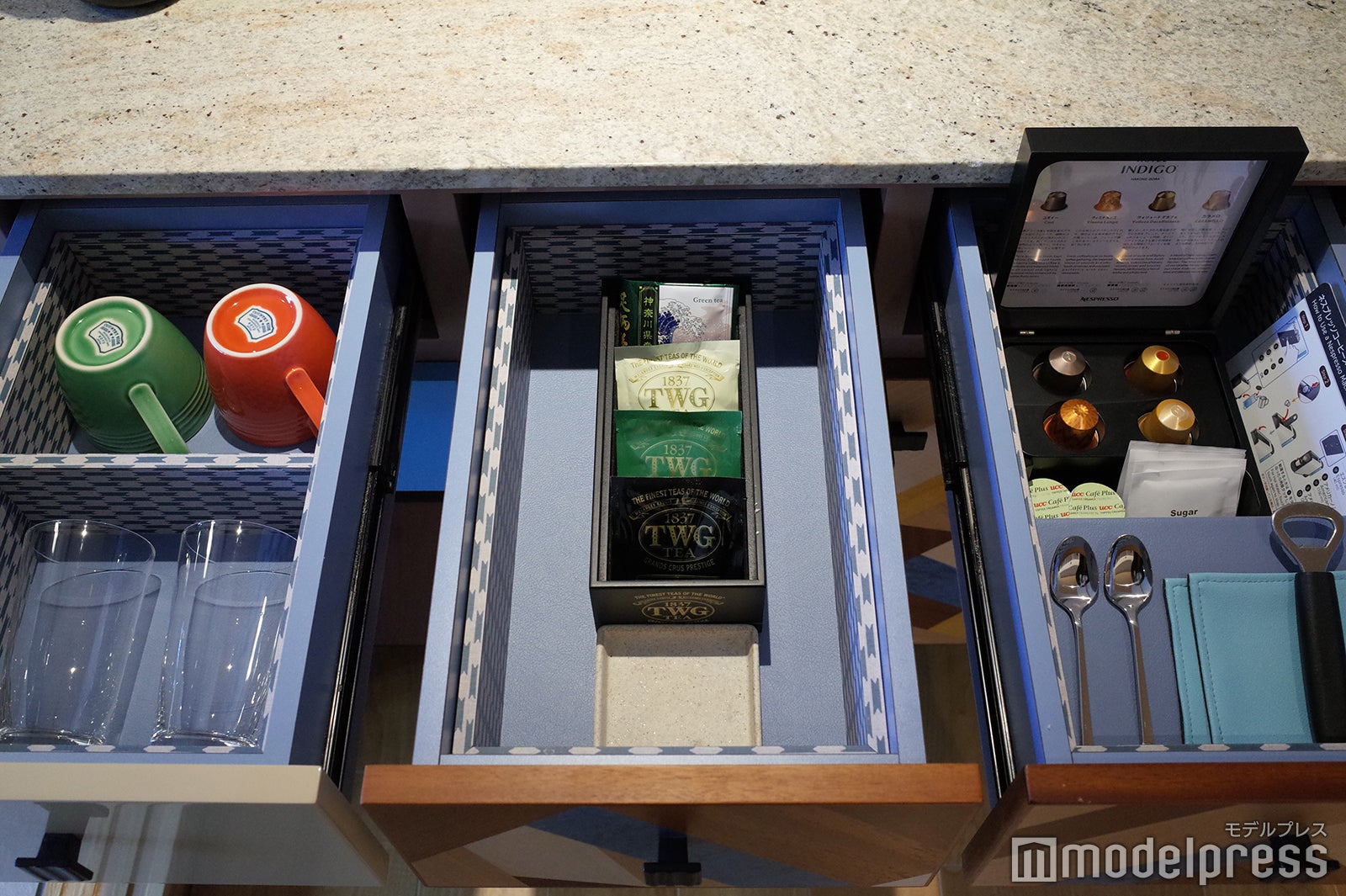 ミニバーの中身／ホテルインディゴ箱根強羅（C）モデルプレス