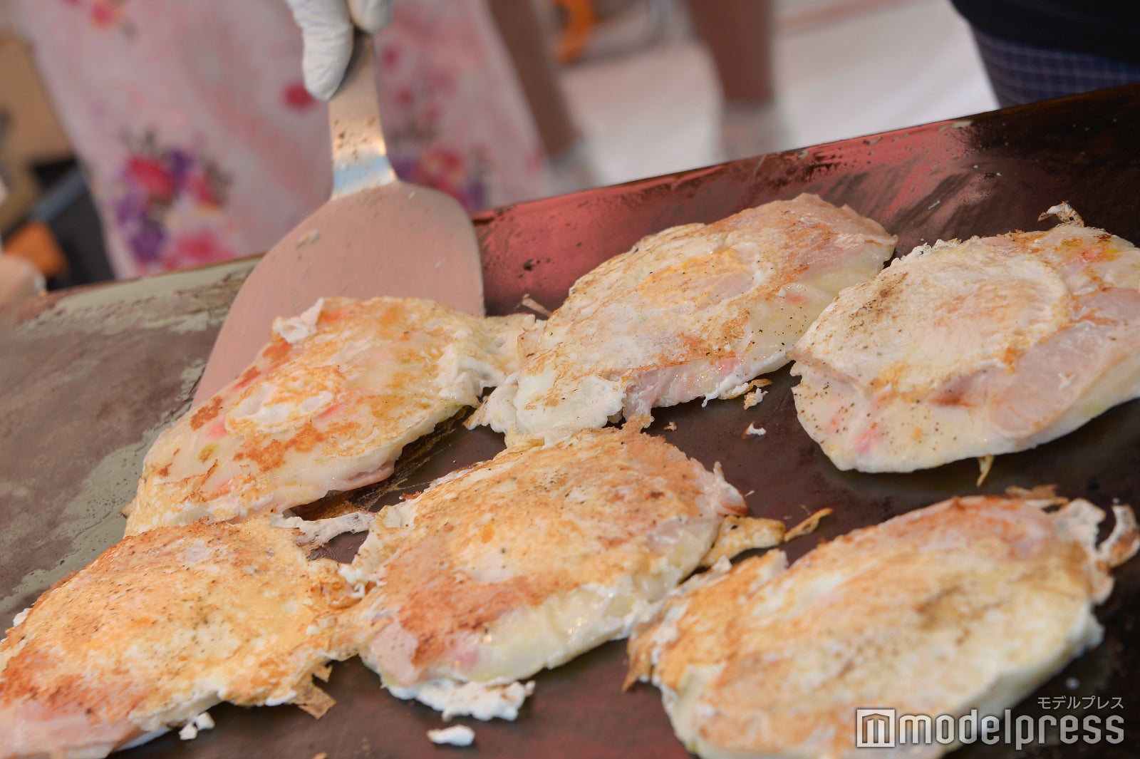 お好み焼き （C）モデルプレス