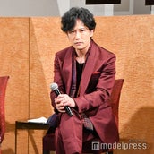 稲垣吾郎 家で見つけた香取慎吾の過去写真公開 メンバーにしか引き出せない表情 とファン感激 モデルプレス